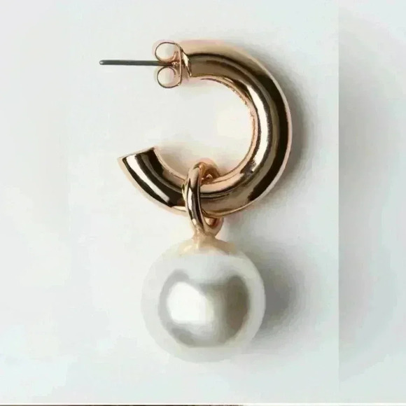 Zara Pearl Necklaces and Earring Set - Picture 4 of 5